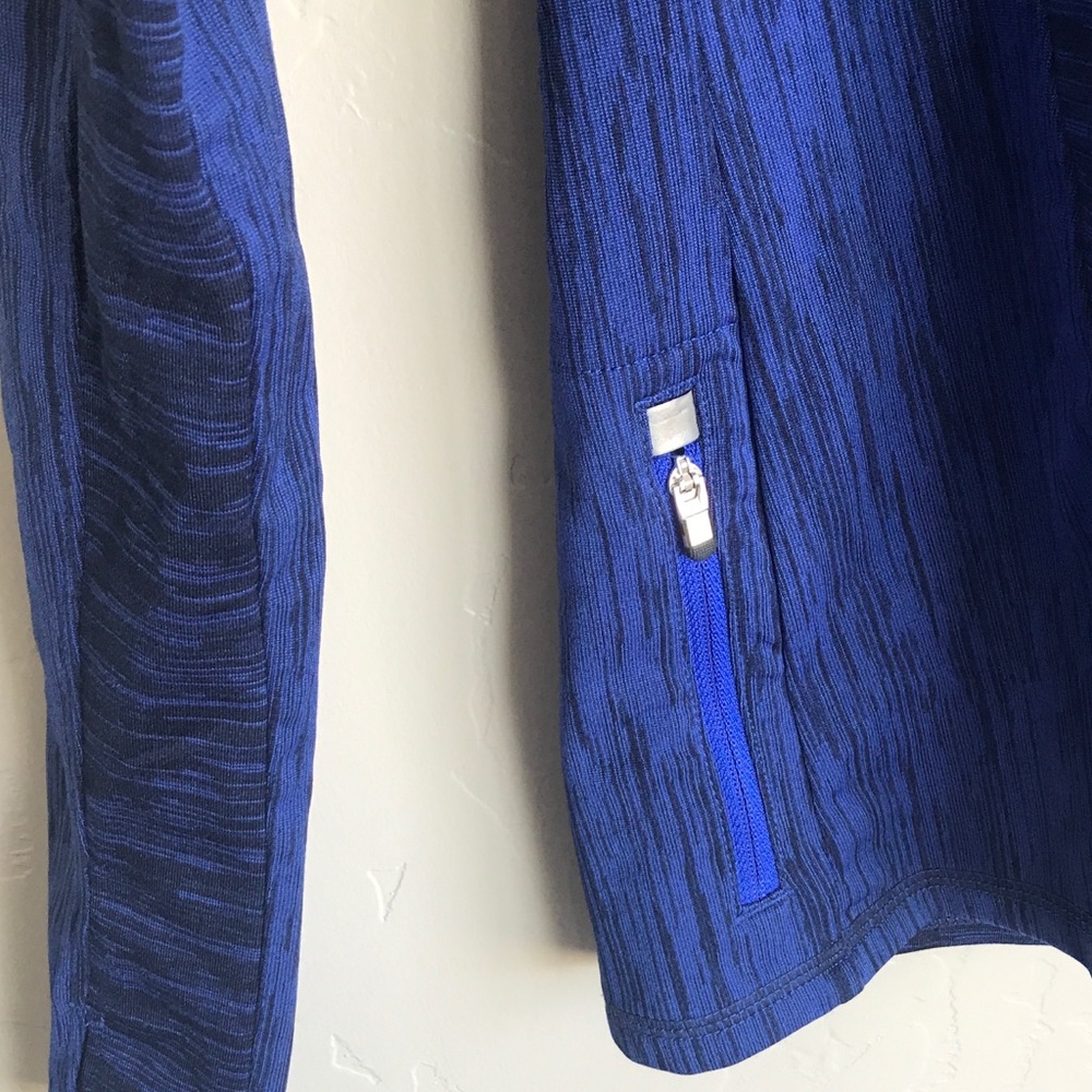 SOLD Athleta | Half Zip Jacket Pullover Blue/Black - Picture 4 of 7